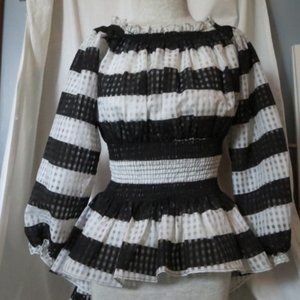 Gracia B&W Striped Stretchy Top Small EUC
